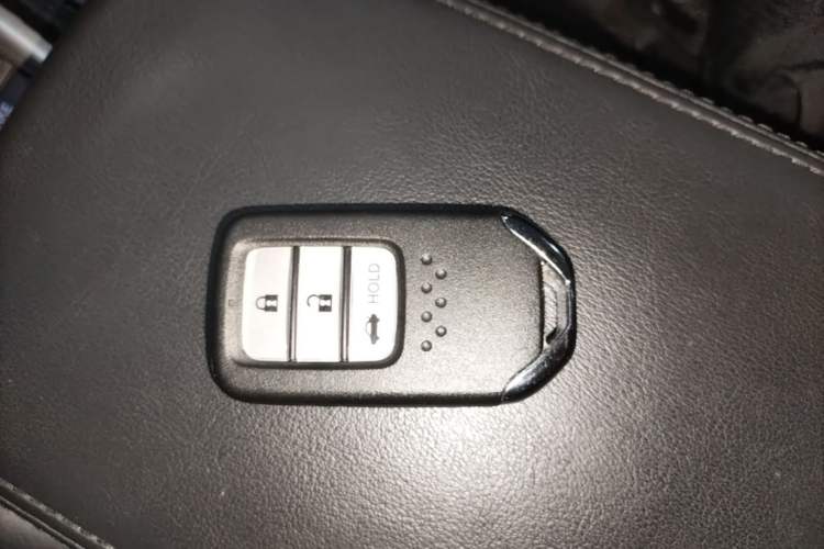 Used Honda Crider 2019 180 Turbo CVT Luxury Edition China VI Emission Standard Vehicle Key