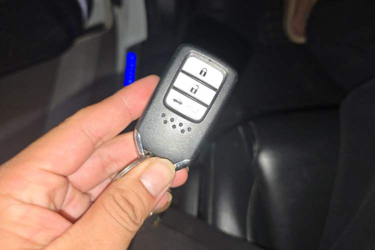 Used Honda Crider 2019 180 Turbo CVT Luxury Edition China VI Emission Standard Vehicle Key