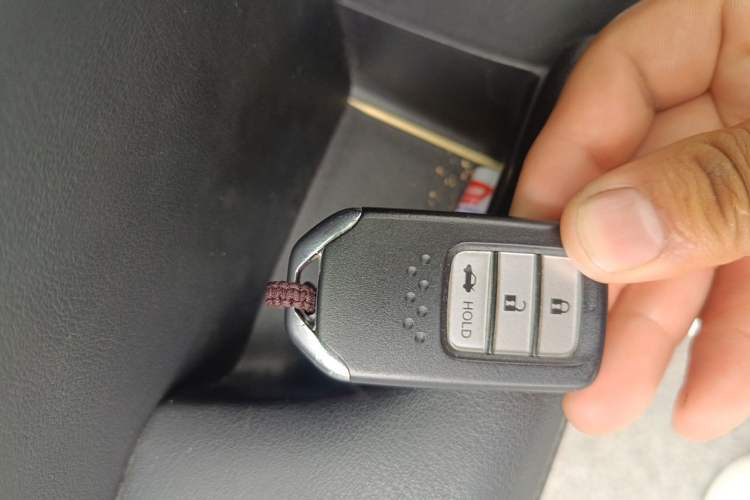 Used Honda Crider 2019 180 Turbo CVT Luxury Edition China VI Emission Standard Vehicle Key