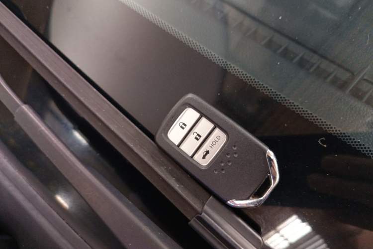 Used Honda Crider 2019 180 Turbo CVT Luxury Edition China VI Emission Standard Vehicle Key