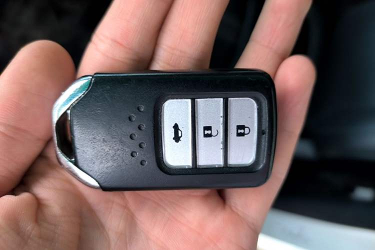 Used Honda Crider 2019 180 Turbo CVT Flagship Version China V Emission Standard Vehicle Key
