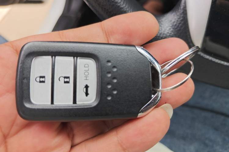 Used Honda Crider 2019 180 Turbo CVT Leading Edition China V Vehicle Key