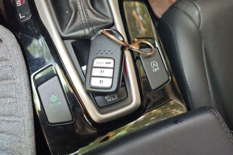 Used Honda Crider 2019 180 Turbo CVT Luxury Edition China VI Emission Standard Vehicle Key