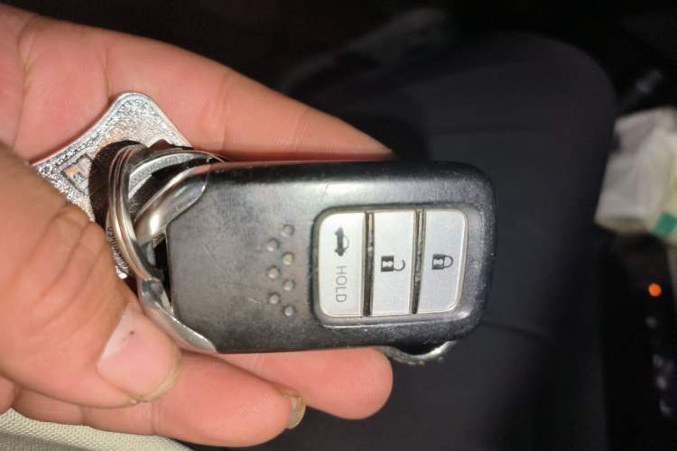 Used Honda Crider 2019 180 Turbo CVT Luxury Edition China VI Emission Standard Vehicle Key