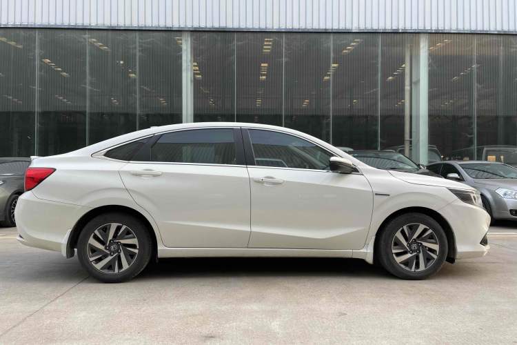 Used Honda Crider 2020 Lingpai Hybrid 1.5L Lingpai Luxury Edition Exterior 3