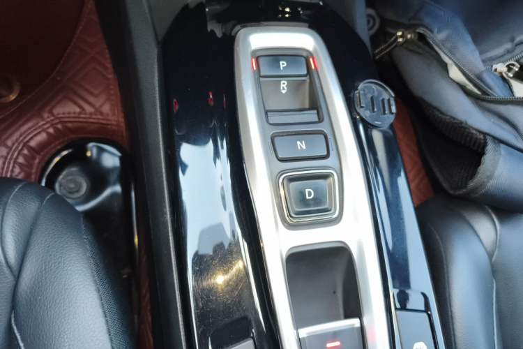 Used Honda Crider 2020 Lingpai Hybrid 1.5L Lingpai Luxury Edition Gear Lever