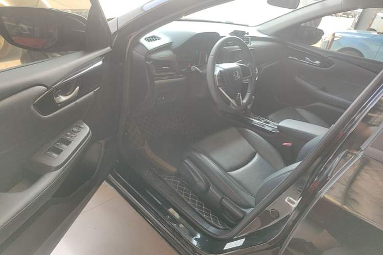 Used Honda Crider 2022 180Turbo CVT Luxury Edition Driver Seat
