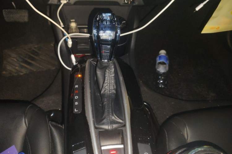 Used Honda Crider 2022 180Turbo CVT Luxury Edition Gear Lever