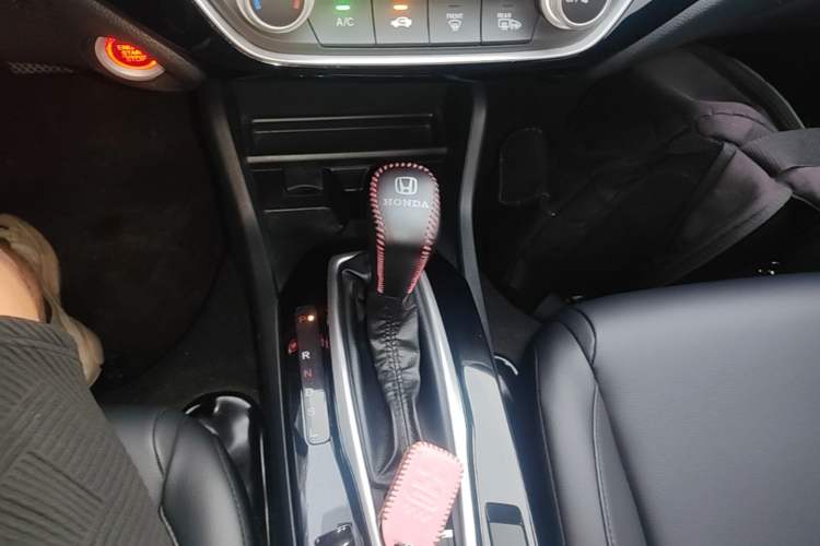 Used Honda Crider 2022 180Turbo CVT Luxury Edition Gear Lever