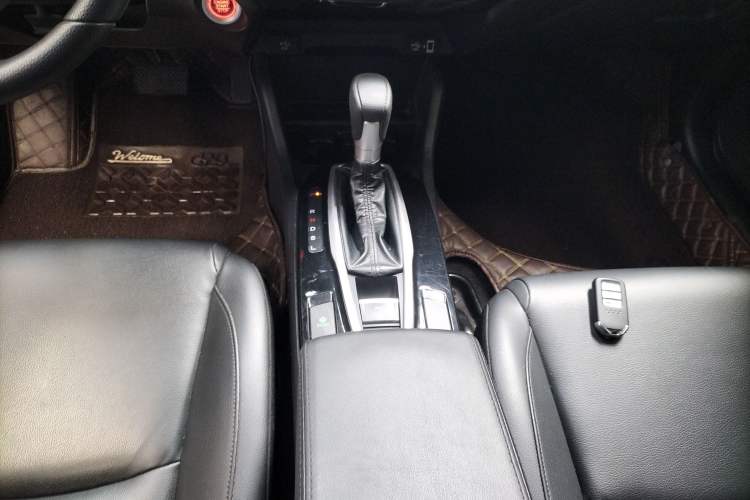 Used Honda Crider 2022 180Turbo CVT Luxury Edition Gear Lever