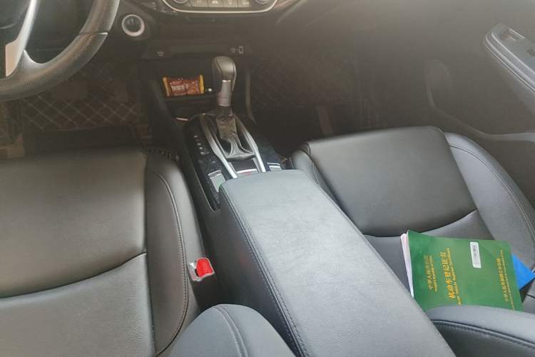 Used Honda Crider 2022 180Turbo CVT Luxury Edition Gear Lever