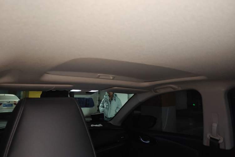 Used Honda Crider 2022 180Turbo CVT Luxury Edition Headliner
