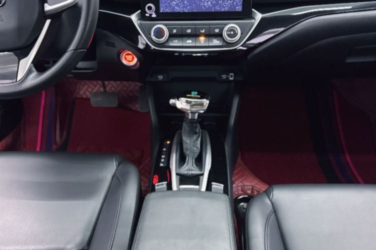 Used Honda Crider 2022 180Turbo CVT Luxury Edition Interior 4