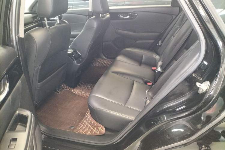 Used Honda Crider 2022 180Turbo CVT Luxury Edition Left Rear Seat