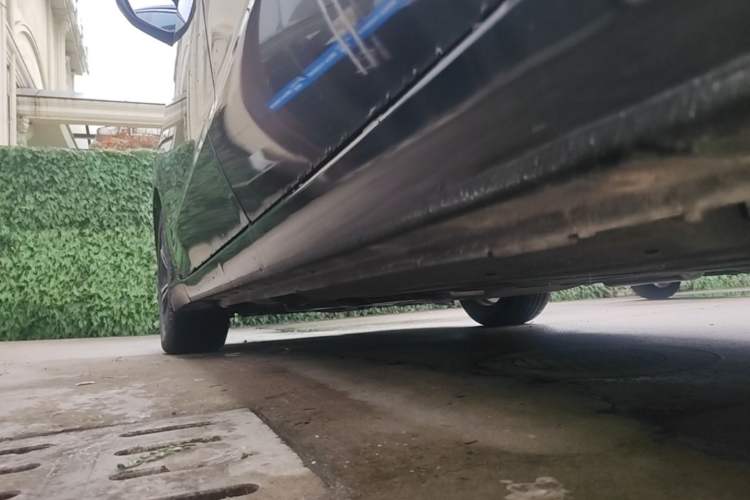Used Honda Crider 2022 180Turbo CVT Luxury Edition Left Side Sill