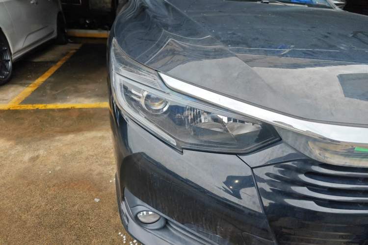 Used Honda Crider 2022 180Turbo CVT Luxury Edition Right Front Headlight
