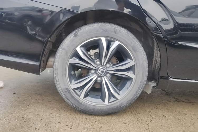 Used Honda Crider 2022 180Turbo CVT Luxury Edition Right Rear Wheel Hub