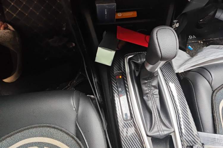 Used Honda Crider 2022 180Turbo CVT Luxury Edition Gear Lever