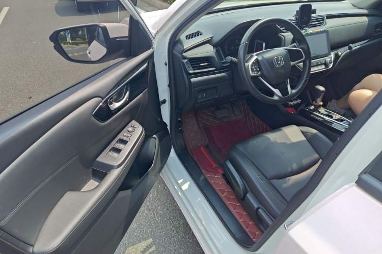 Used Honda Crider 2022 180Turbo CVT Luxury Edition Driver Seat