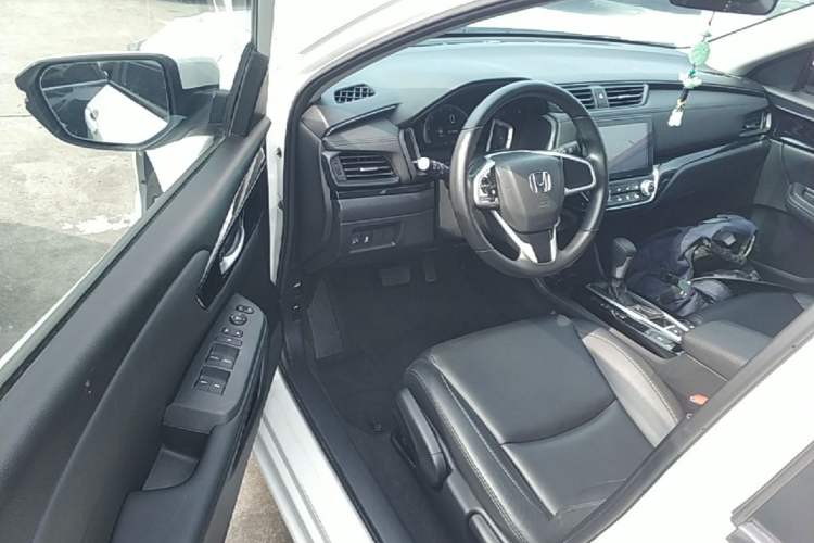 Used Honda Crider 2022 180Turbo CVT Luxury Edition Driver Seat
