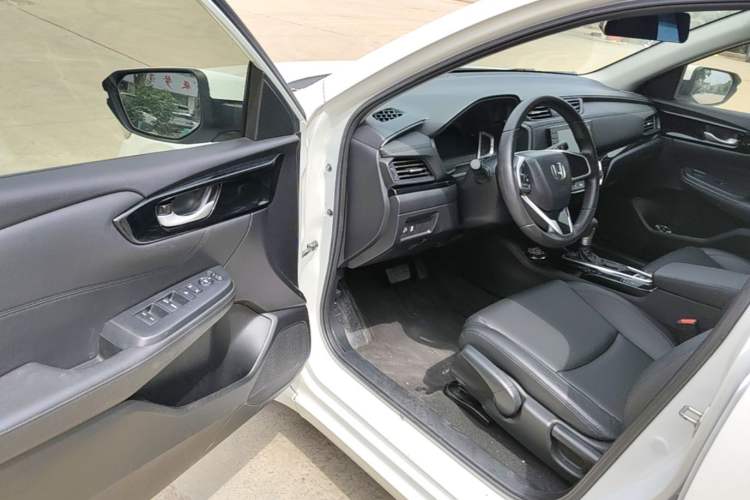 Used Honda Crider 2022 180Turbo CVT Luxury Edition Driver Seat