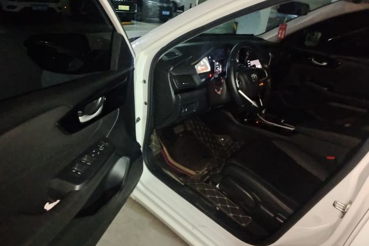 Used Honda Crider 2022 180Turbo CVT Luxury Edition Driver Seat