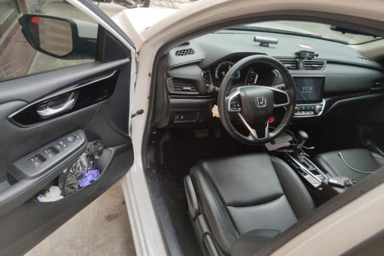Used Honda Crider 2022 180Turbo CVT Luxury Edition Driver Seat