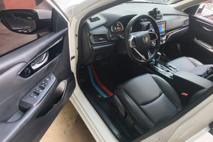 Used Honda Crider 2022 180Turbo CVT Luxury Edition Driver Seat