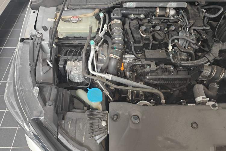 Used Honda Crider 2022 180Turbo CVT Luxury Edition Engine Bay Right