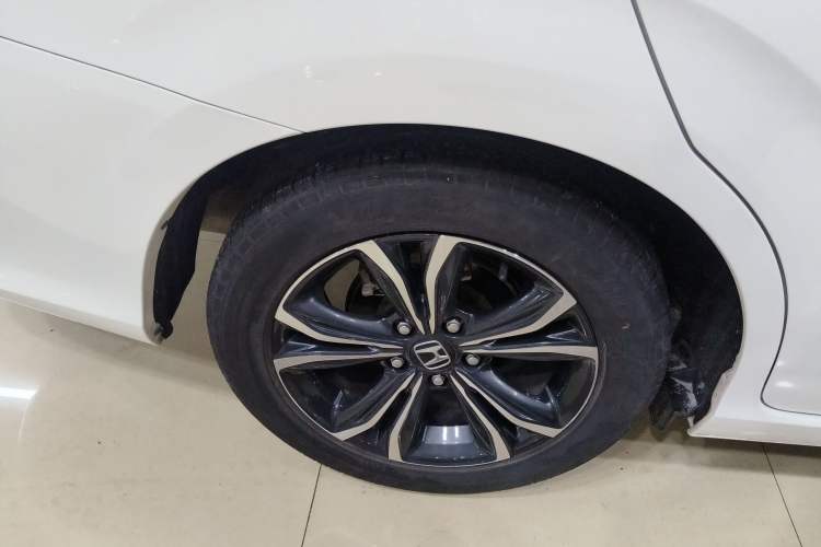Used Honda Crider 2022 180Turbo CVT Luxury Edition Exterior 5