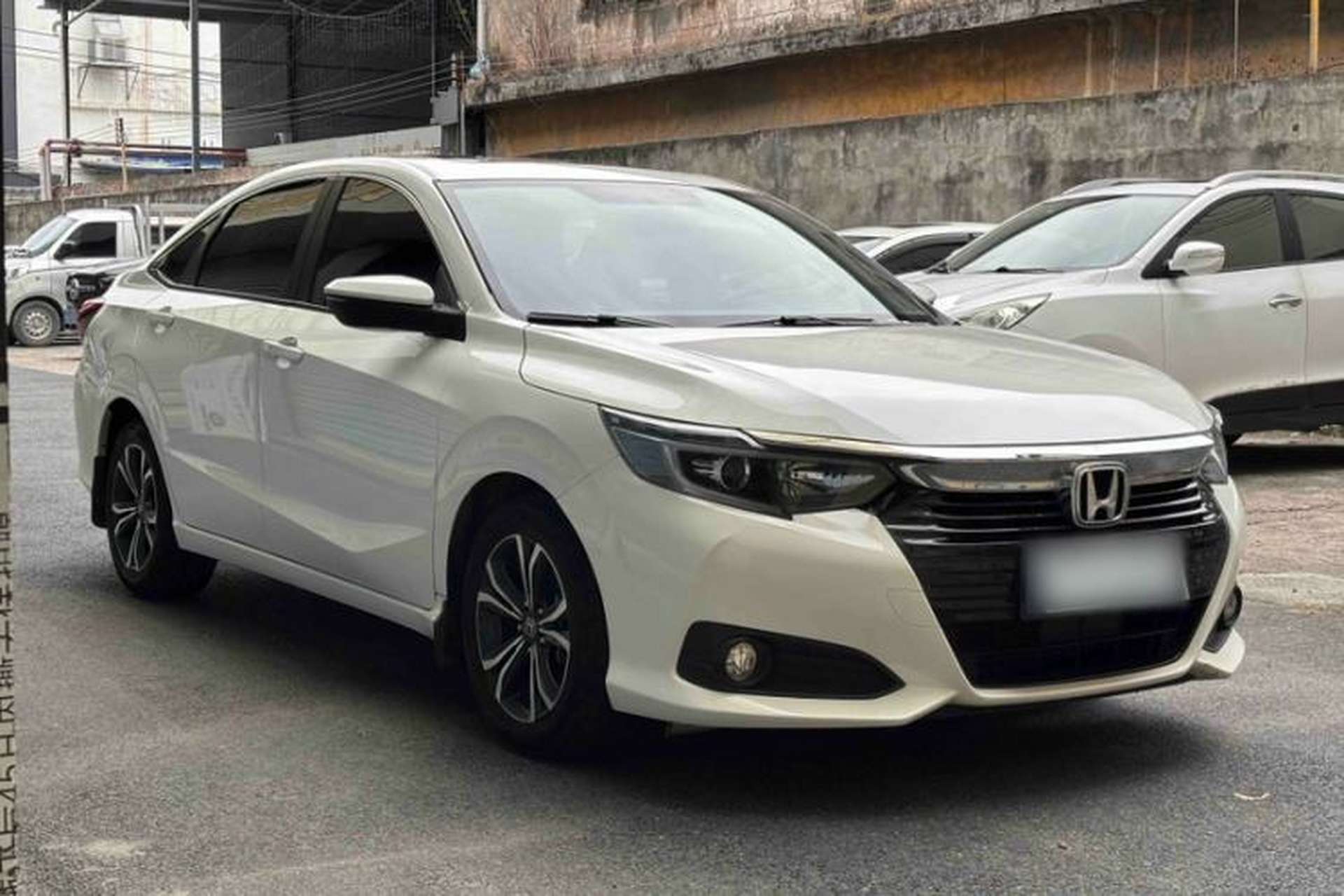Used Honda Crider 2022 180Turbo CVT Luxury Edition Exterior 5