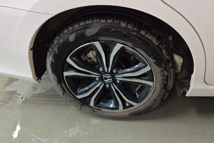 Used Honda Crider 2022 180Turbo CVT Luxury Edition Exterior 5