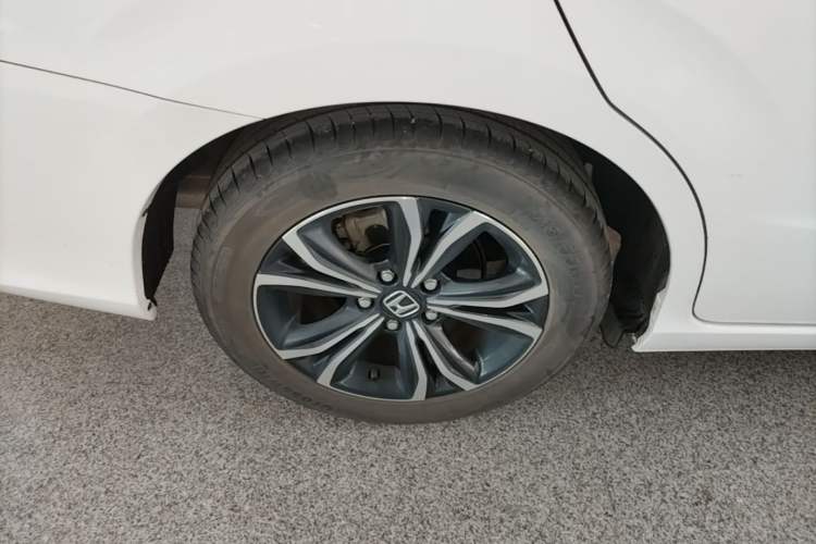 Used Honda Crider 2022 180Turbo CVT Luxury Edition Exterior 5