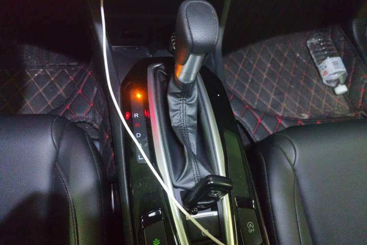Used Honda Crider 2022 180Turbo CVT Luxury Edition Gear Lever