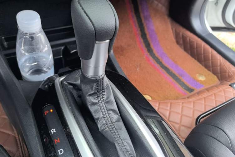 Used Honda Crider 2022 180Turbo CVT Luxury Edition Gear Lever