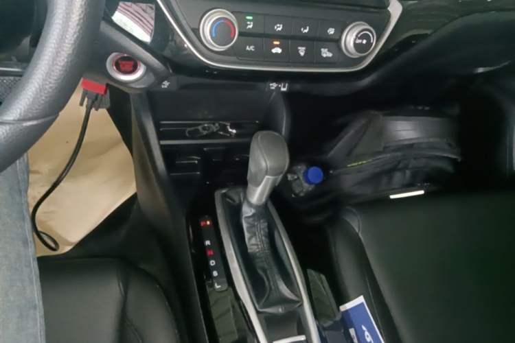 Used Honda Crider 2022 180Turbo CVT Luxury Edition Gear Lever