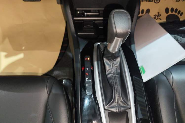 Used Honda Crider 2022 180Turbo CVT Luxury Edition Gear Lever