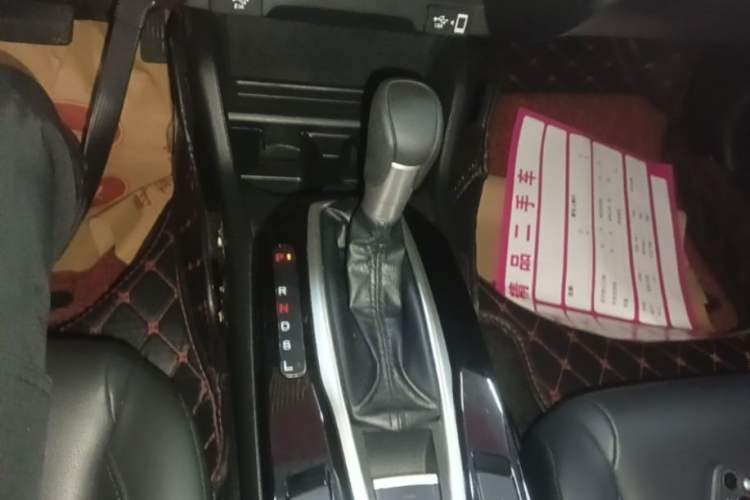 Used Honda Crider 2022 180Turbo CVT Luxury Edition Gear Lever