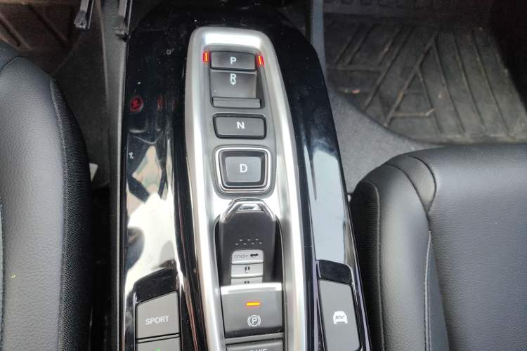 Used Honda Crider 2022 1.5L Rui Luxury Edition Gear Lever