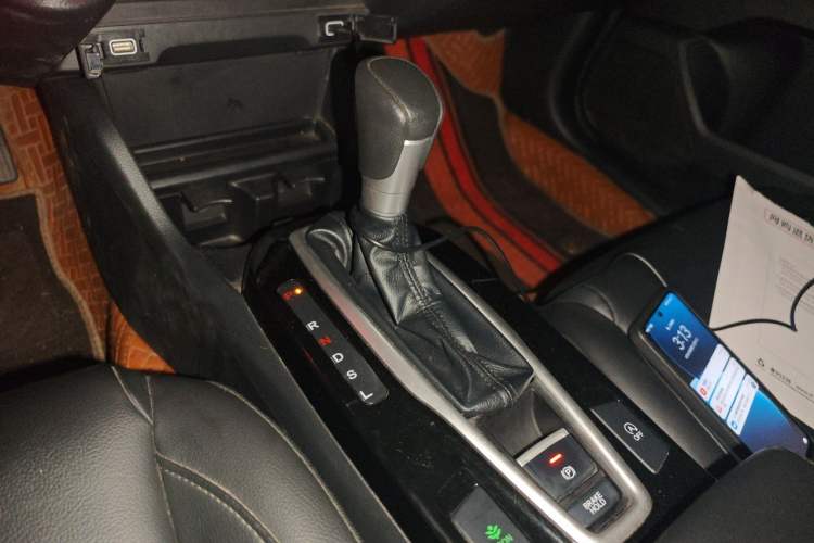 Used Honda Crider 2022 180Turbo CVT Luxury Edition Gear Lever