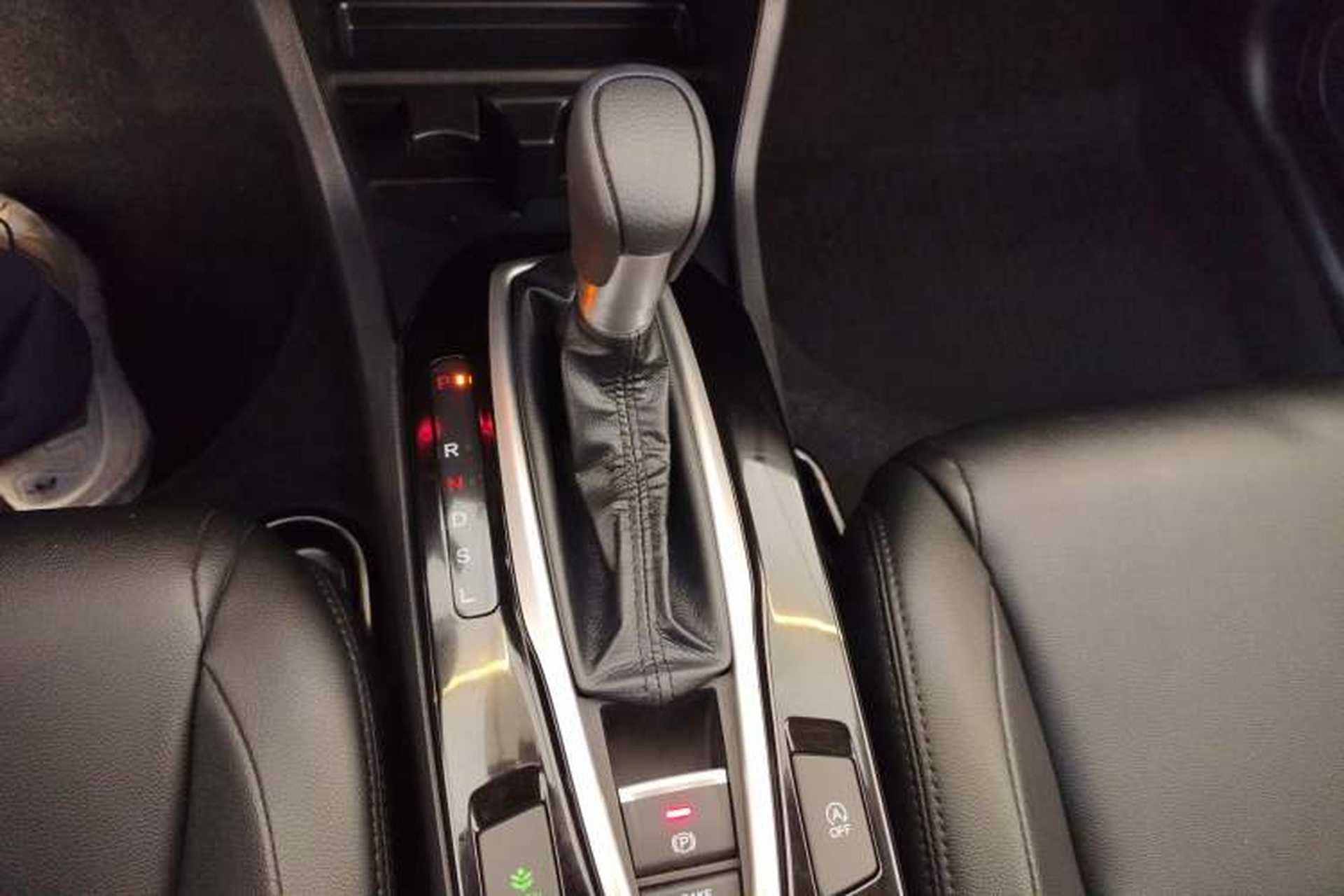Used Honda Crider 2022 180 Turbo CVT Comfort Version Gear Lever