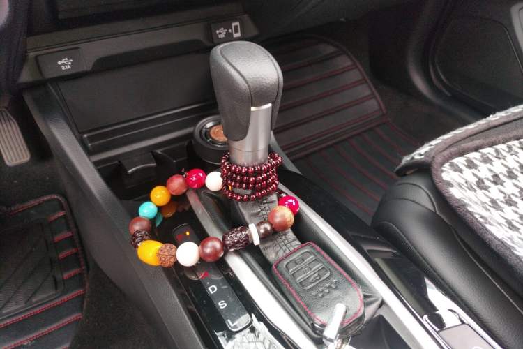 Used Honda Crider 2022 180Turbo CVT Luxury Edition Gear Lever