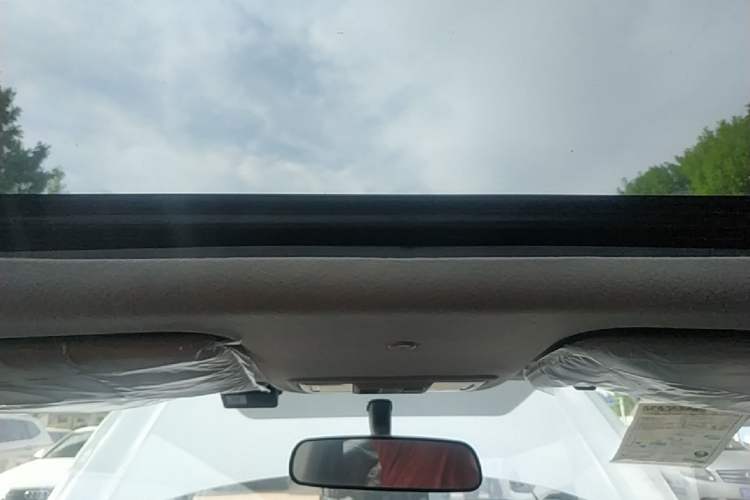 Used Honda Crider 2022 1.5L Rui Luxury Edition Headliner