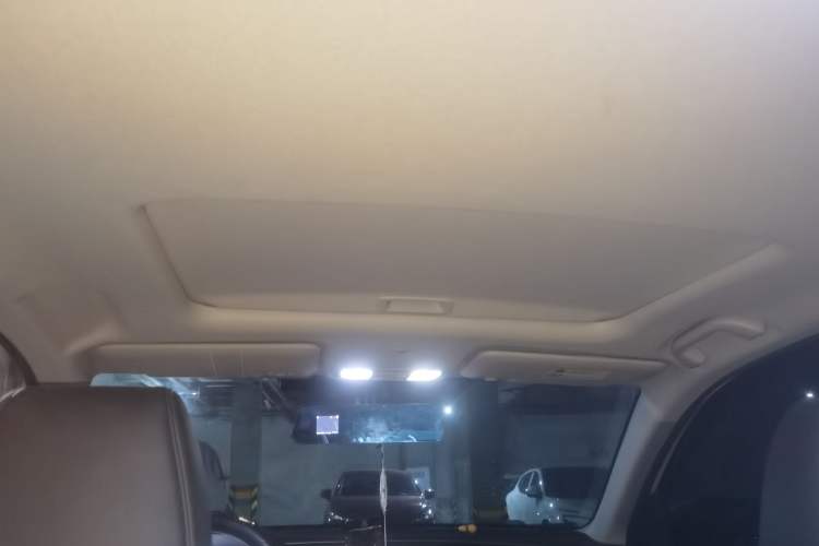 Used Honda Crider 2022 1.5L Rui Luxury Edition Headliner
