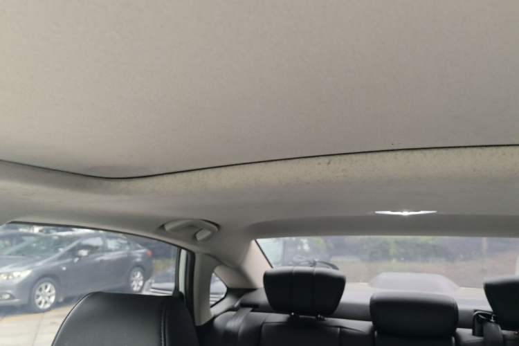 Used Honda Crider 2022 180Turbo CVT Luxury Edition Headliner