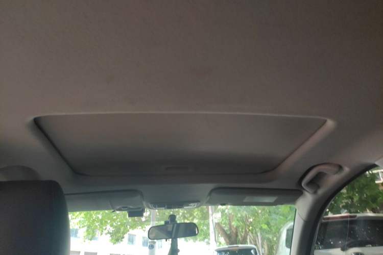 Used Honda Crider 2022 180Turbo CVT Luxury Edition Headliner
