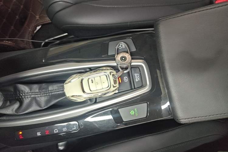 Used Honda Crider 2022 180Turbo CVT Luxury Edition Interior 1