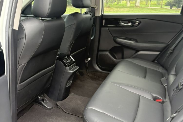 Used Honda Crider 2022 180Turbo CVT Luxury Edition Interior 2