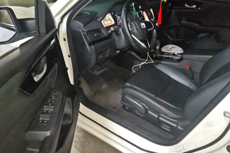 Used Honda Crider 2022 180Turbo CVT Luxury Edition Interior 3