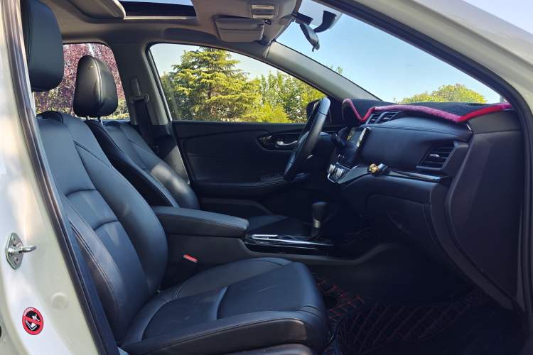 Used Honda Crider 2022 180Turbo CVT Luxury Edition Interior 5
